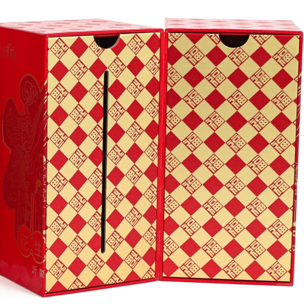 empty gift boxes
